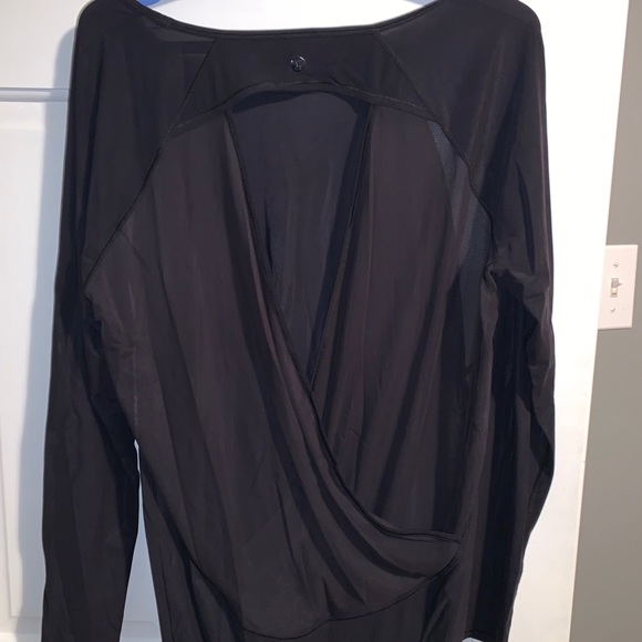 Lululemon long sleeve with open back - Picture 2 of 3